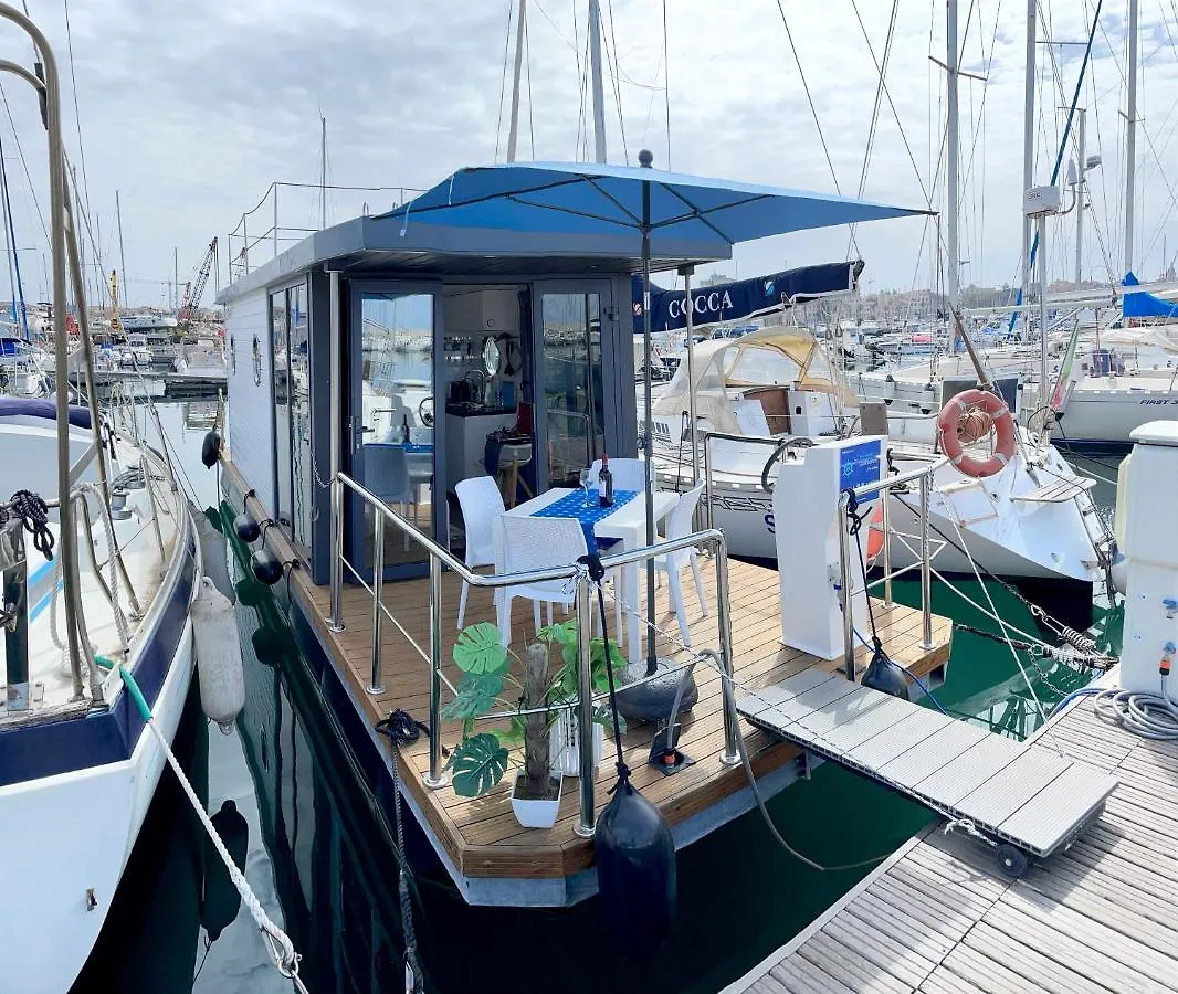 Hotel Houseboat Seabreeze Alghero Botel